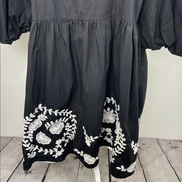 MNG Mango Black Square-Neck Puff Sleeve Mini Dress with White Floral Embroidery - Picture 3 of 16